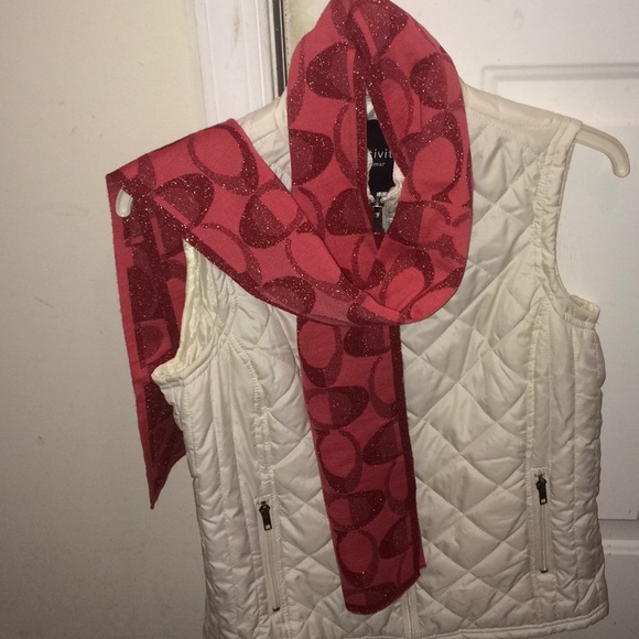 Coach scarf and vest set - Picture 2 of 5